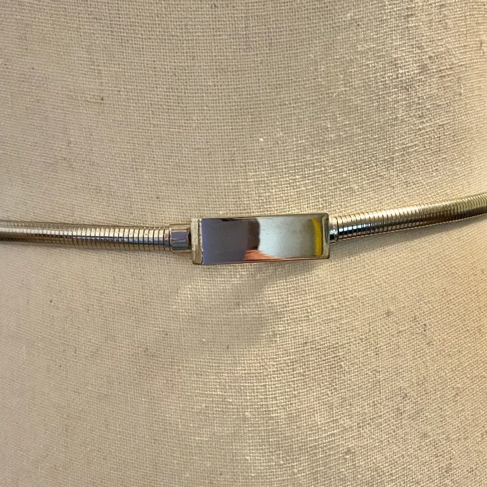 Sold!!!Disco 70s Silver Snake Chain Metal Belt - Picture 2 of 5
